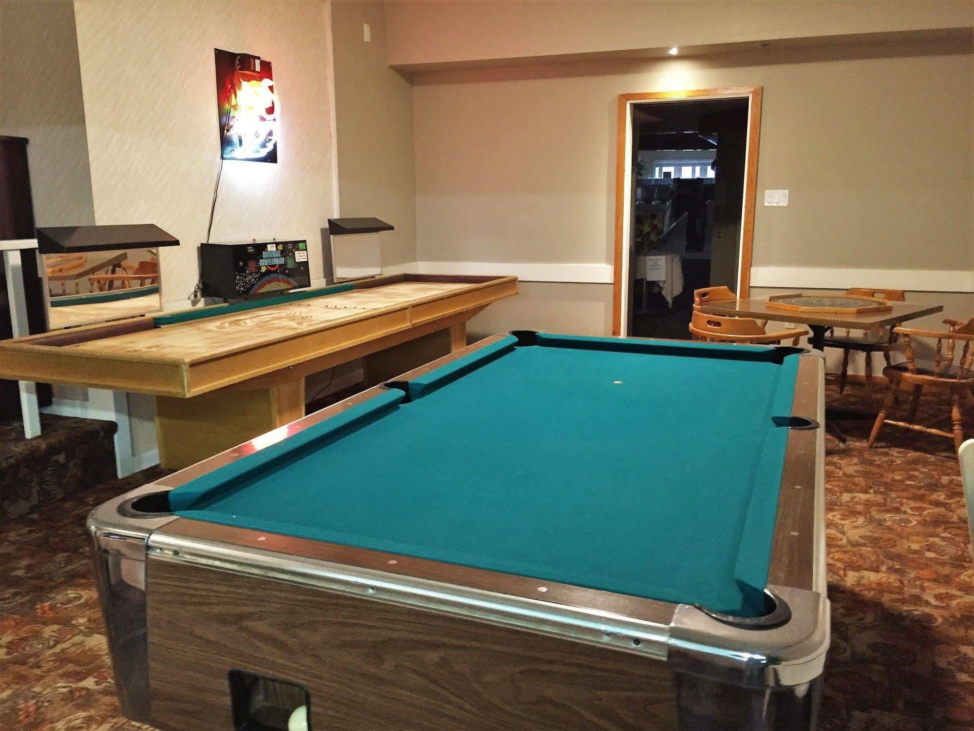 Sword Inn Bancroft Exteriér fotografie